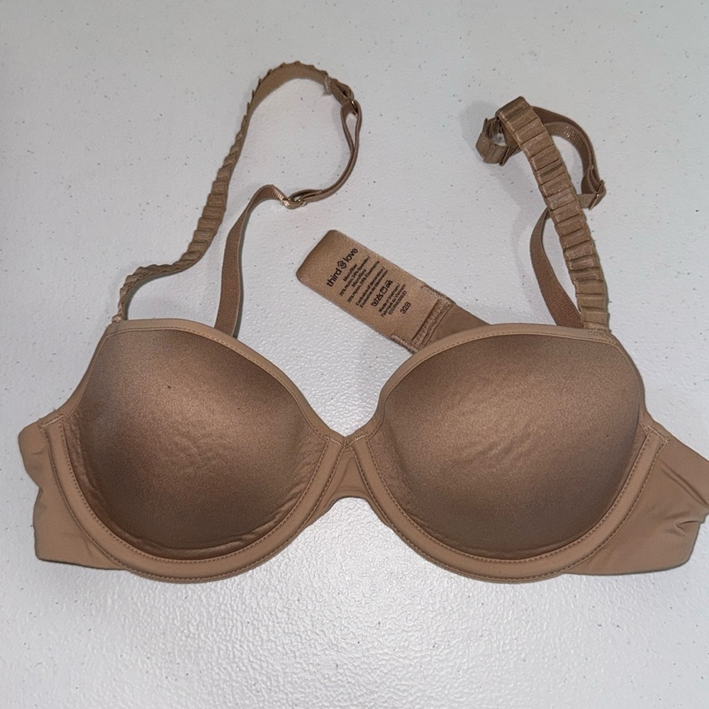 Third love size 32B t-shirt bra in nude